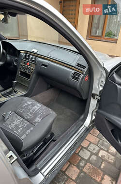 Седан Mercedes-Benz E-Class 1997 в 