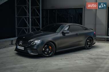 Купе Mercedes-Benz E-Class 2019 в 