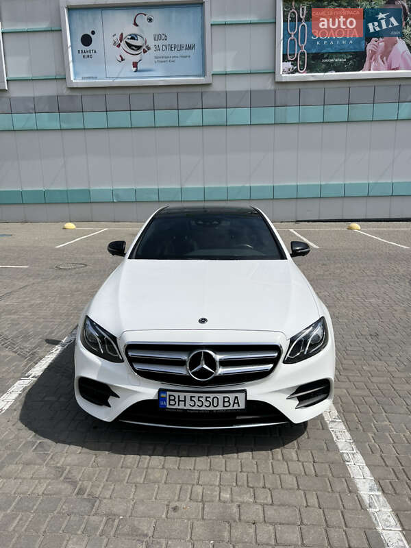 Седан Mercedes-Benz E-Class 2018 в 