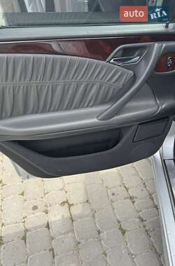 Седан Mercedes-Benz E-Class 2000 в 