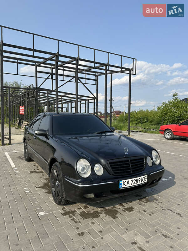 Mercedes-Benz E-Class 2000