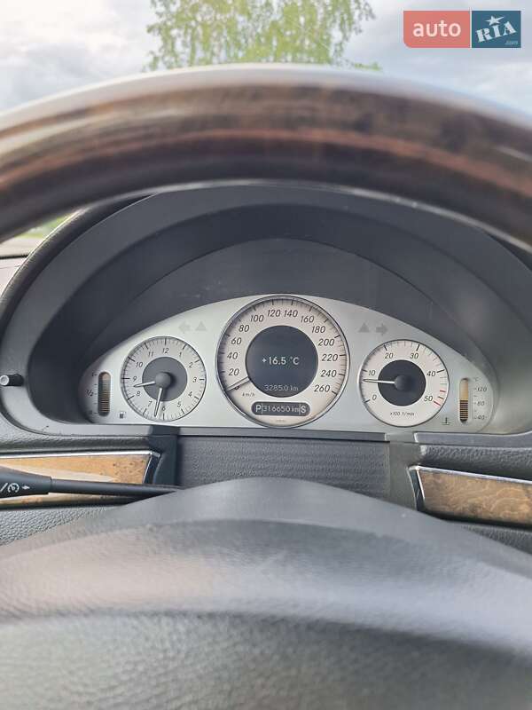 Седан Mercedes-Benz E-Class 2006 в Долине