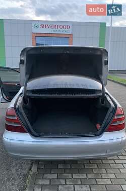 Седан Mercedes-Benz E-Class 2003 в 