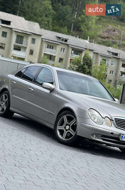 Седан Mercedes-Benz E-Class 2003 в 