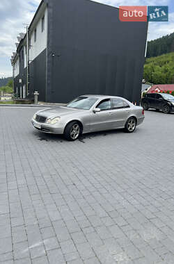 Седан Mercedes-Benz E-Class 2003 в 