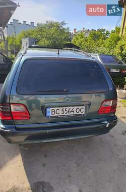 Универсал Mercedes-Benz E-Class 2001 в 