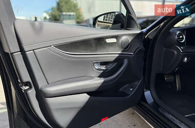 Седан Mercedes-Benz E-Class 2020 в 