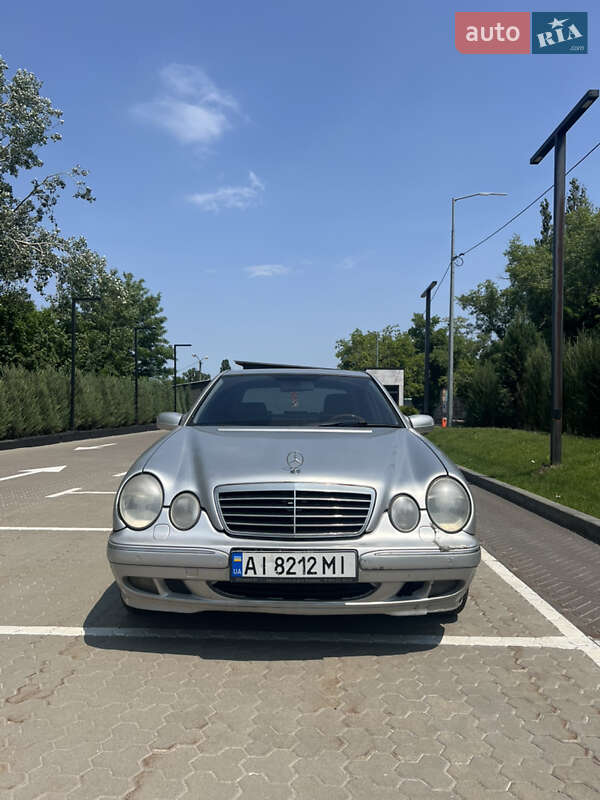 Mercedes-Benz E-Class 2001