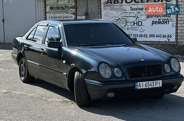 Седан Mercedes-Benz E-Class 1996 в 