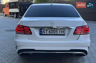 Седан Mercedes-Benz E-Class 2012 в 
