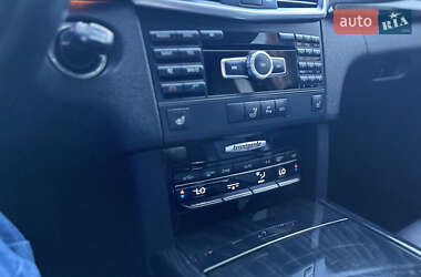 Седан Mercedes-Benz E-Class 2012 в 
