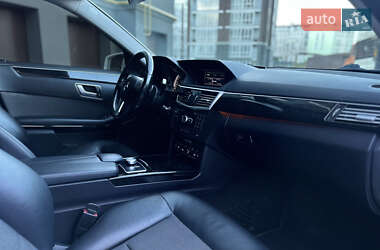 Седан Mercedes-Benz E-Class 2012 в 
