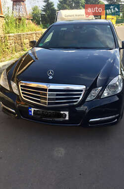 Седан Mercedes-Benz E-Class 2011 в Луцке