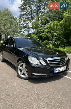 Седан Mercedes-Benz E-Class 2010 в 