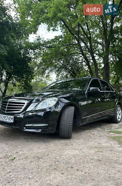Седан Mercedes-Benz E-Class 2010 в Прилуках