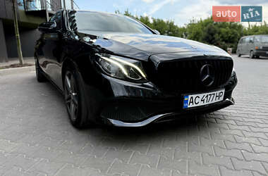 Седан Mercedes-Benz E-Class 2017 в 