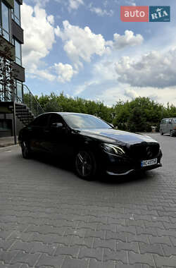 Седан Mercedes-Benz E-Class 2017 в 