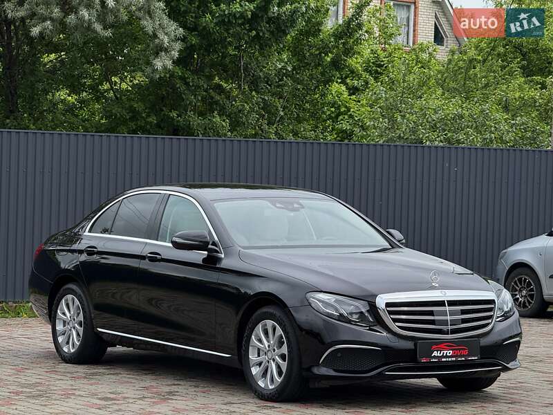 Седан Mercedes-Benz E-Class 2017 в Луцке