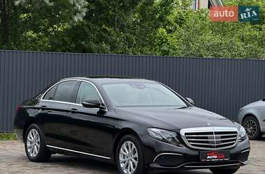 Седан Mercedes-Benz E-Class 2017 в 