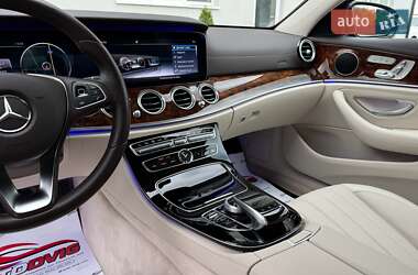 Седан Mercedes-Benz E-Class 2017 в 