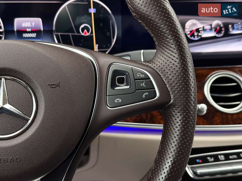 Седан Mercedes-Benz E-Class 2017 в Луцке