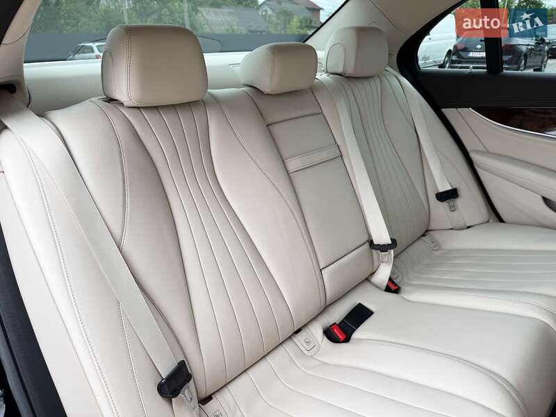 Седан Mercedes-Benz E-Class 2017 в Луцке