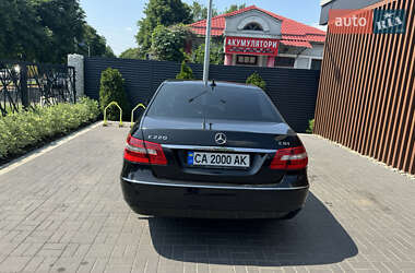 Седан Mercedes-Benz E-Class 2011 в 