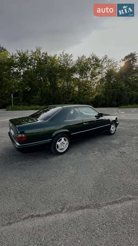 Купе Mercedes-Benz E-Class 1996 в Львове