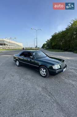 Купе Mercedes-Benz E-Class 1996 в Львове