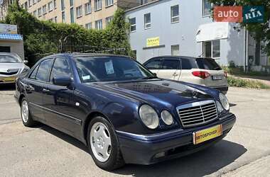Седан Mercedes-Benz E-Class 1997 в 