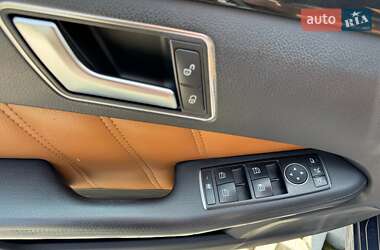 Седан Mercedes-Benz E-Class 2013 в 