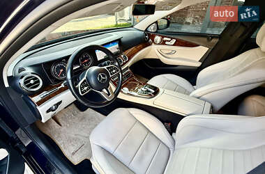 Седан Mercedes-Benz E-Class 2018 в 