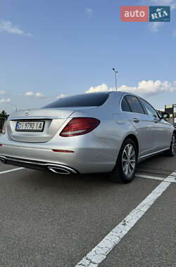 Седан Mercedes-Benz E-Class 2016 в 