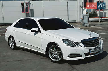 Седан Mercedes-Benz E-Class 2012 в Києві