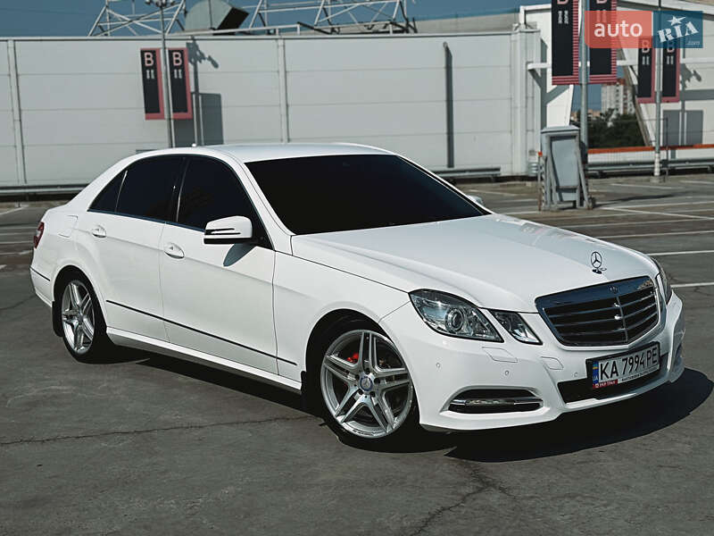Mercedes-Benz E-Class 2012
