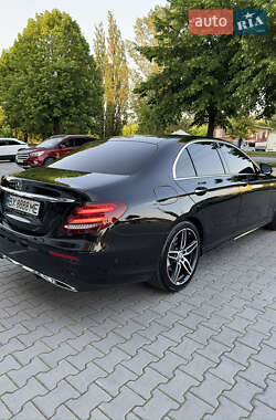 Седан Mercedes-Benz E-Class 2016 в 