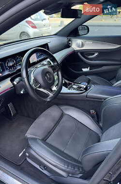 Седан Mercedes-Benz E-Class 2016 в 