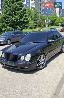Седан Mercedes-Benz E-Class 2000 в Львове