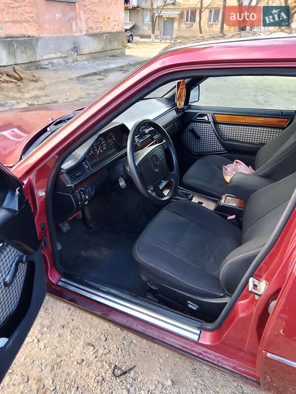 Седан Mercedes-Benz E-Class 1994 в Болграде