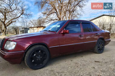 Седан Mercedes-Benz E-Class 1994 в 