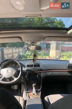 Универсал Mercedes-Benz E-Class 2005 в 