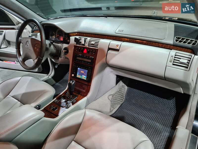 Седан Mercedes-Benz E-Class 2000 в Буске