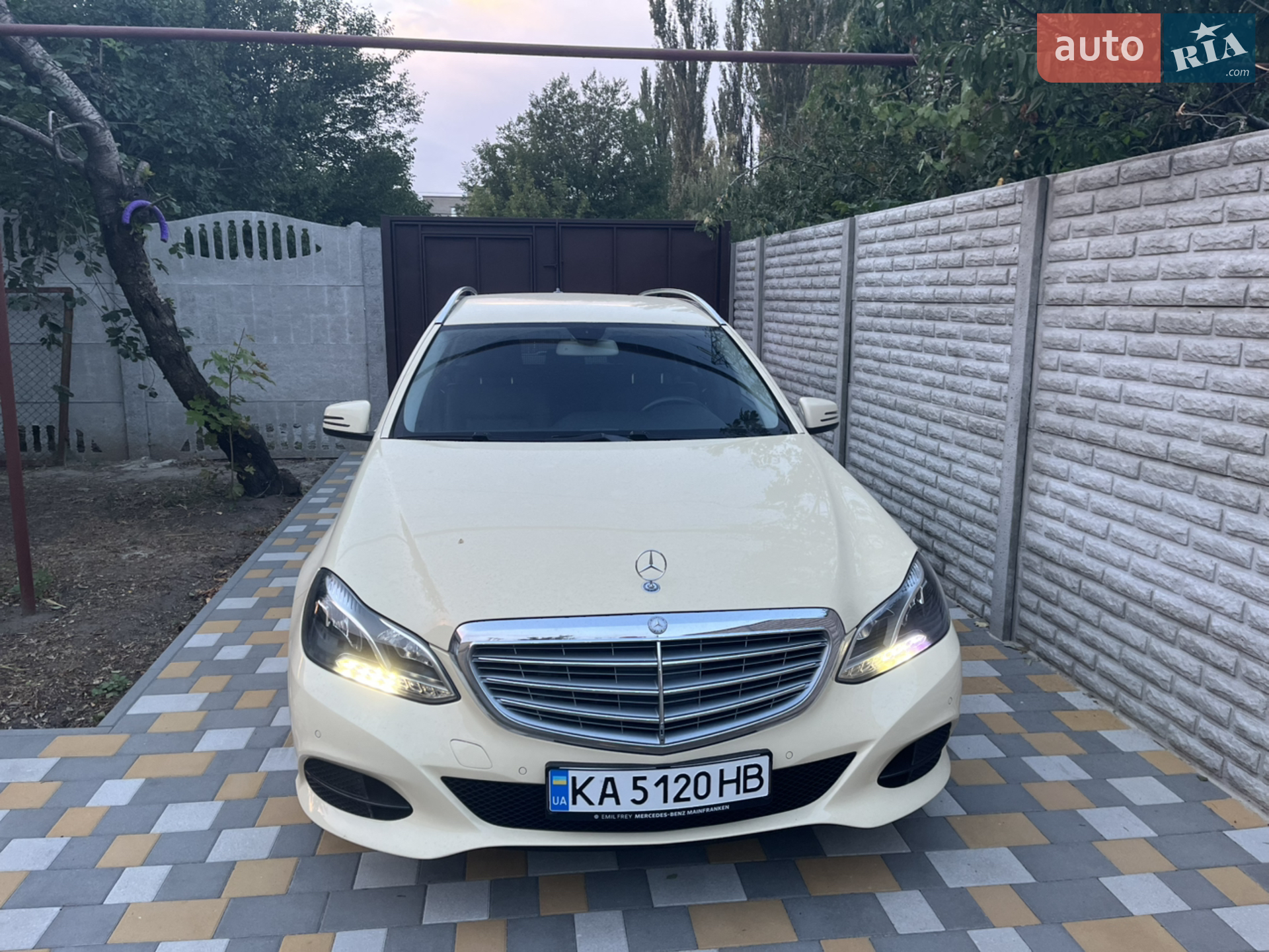 2015 Mercedes-Benz E-klasse - мініатюра 3