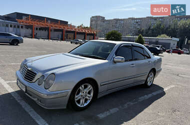 Седан Mercedes-Benz E-Class 2001 в Одессе