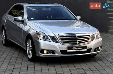 Седан Mercedes-Benz E-Class 2009 в 