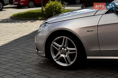 Седан Mercedes-Benz E-Class 2009 в 