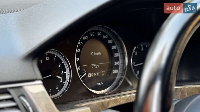 Седан Mercedes-Benz E-Class 2009 в Ивано-Франковске
