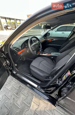 Седан Mercedes-Benz E-Class 2007 в 