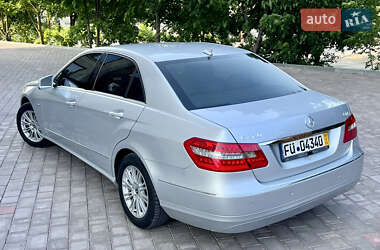 Седан Mercedes-Benz E-Class 2010 в 
