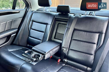 Седан Mercedes-Benz E-Class 2010 в 